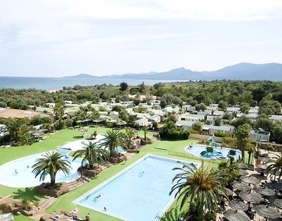 vue aérienne du camping a perpignan